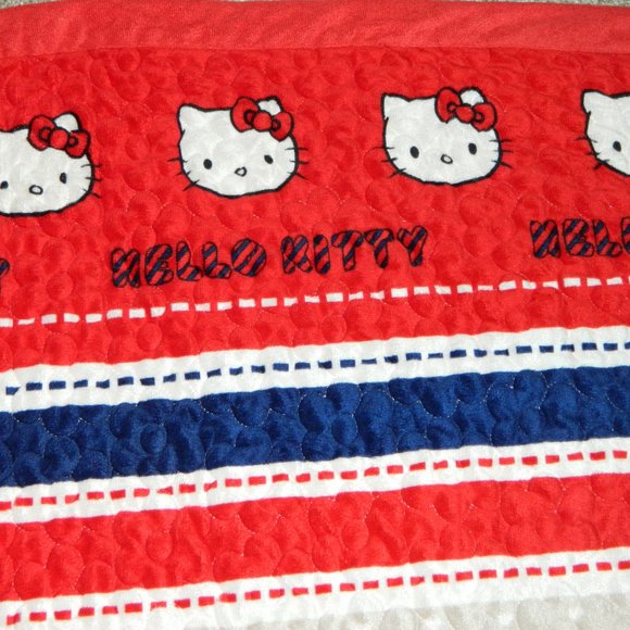 Hello Kitty Twin Size Thick Fleece Quilted Blanket - Picture 5 of 14